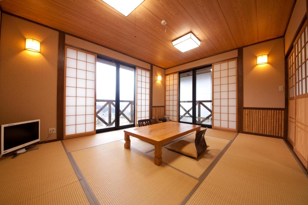 Yufuin Tsubaki Hotel Exterior photo
